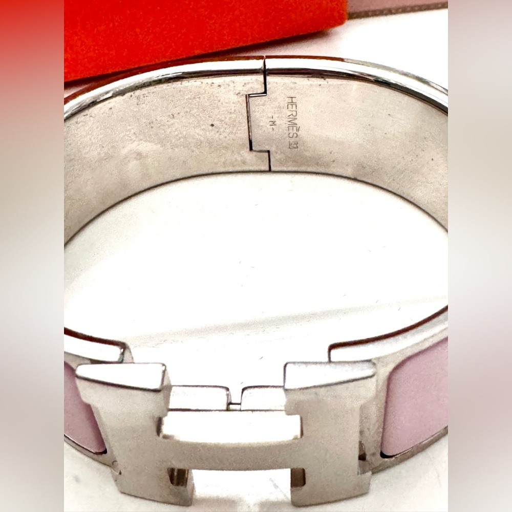 Hermes Pink/ Silver PM Clic Clac H Bracelet - Picture 2 of 7